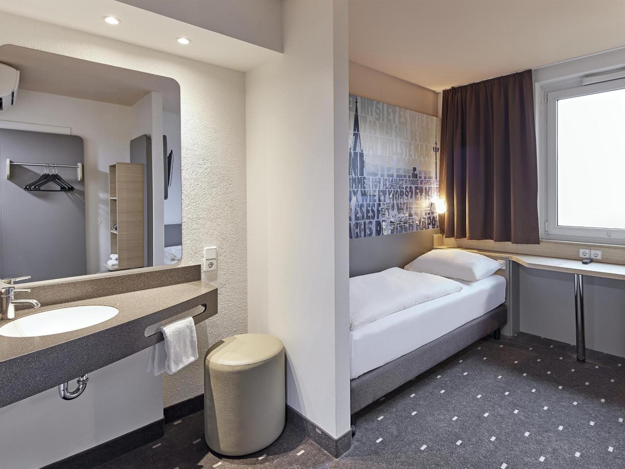 B&B Hotel Koeln-West المظهر الخارجي الصورة
