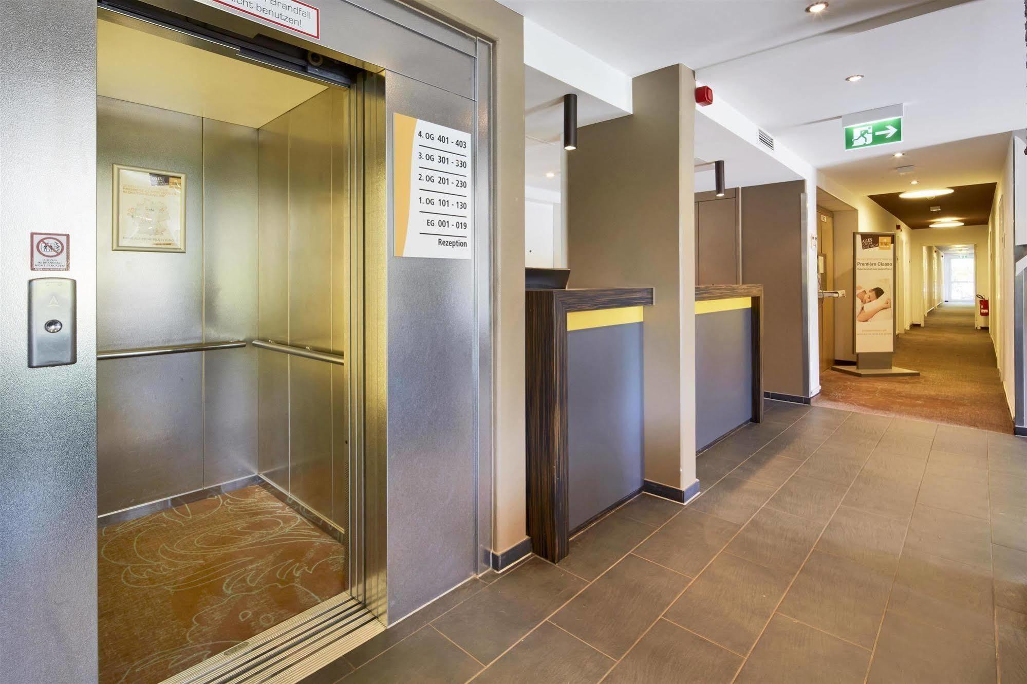 B&B Hotel Koeln-West المظهر الخارجي الصورة